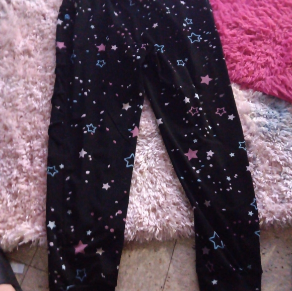 New without tags shouldn't have ripped it off bought and I don't like comfy ! - Picture 6 of 6